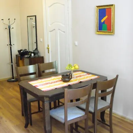 Apartmán Julia Garden *