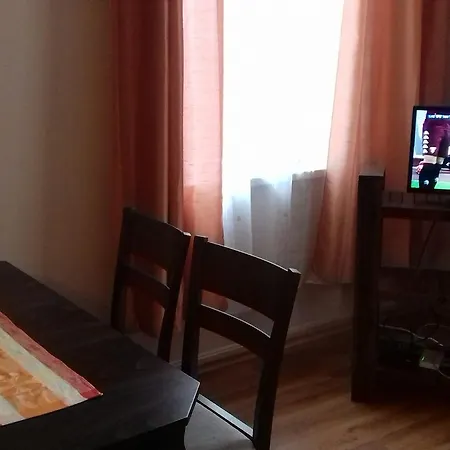 Julia Garden 아파트 *